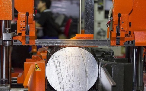 福泉立式金属带锯床切削出现跑带故障解决方法! 福泉立式金属带锯床切削出现跑带故障解决方法!